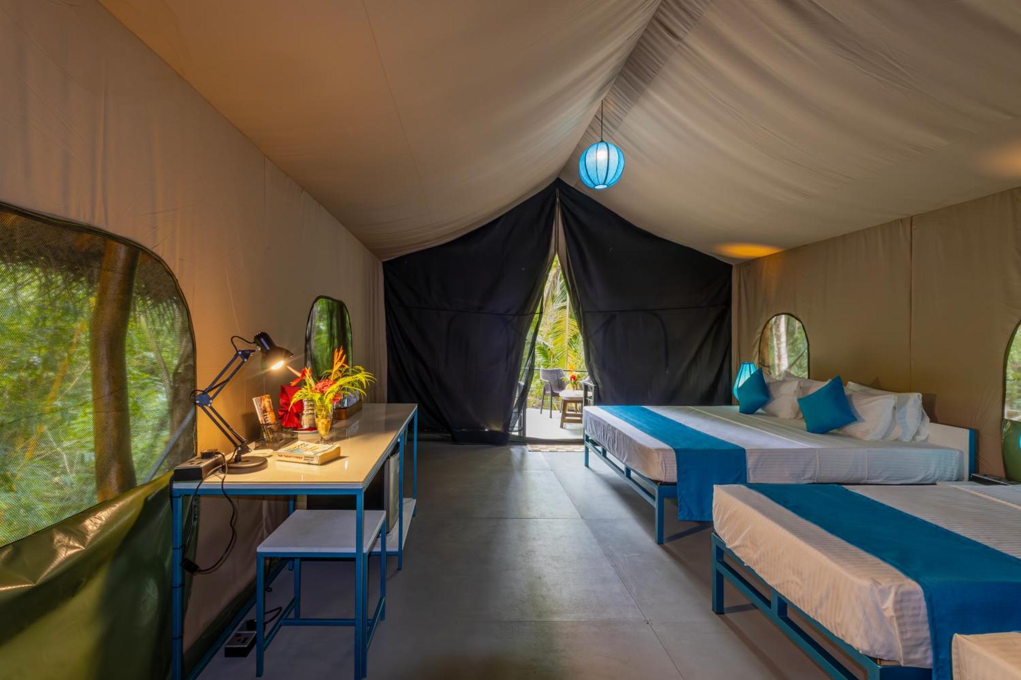 Athgira River Camping - อุดาวาลาเว ภายนอก รูปภาพ