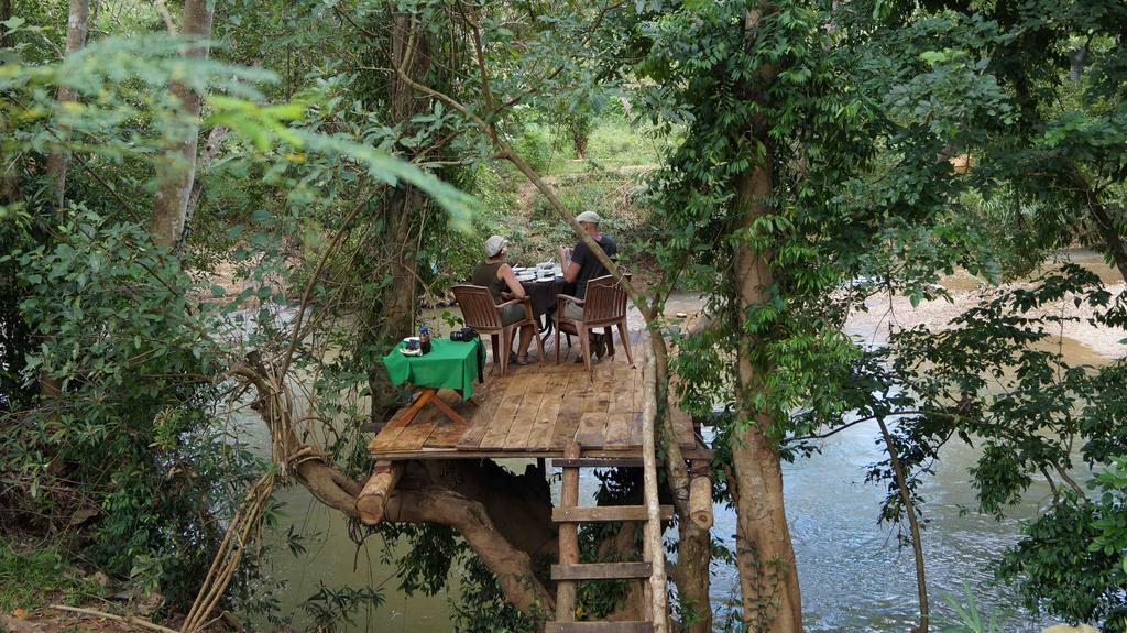Athgira River Camping - อุดาวาลาเว ภายนอก รูปภาพ
